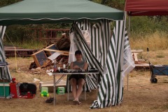 Nike belagert Jirayus Tisch