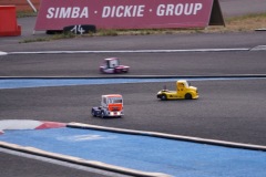 Truck von Nike, Max, Jirayu und Jens